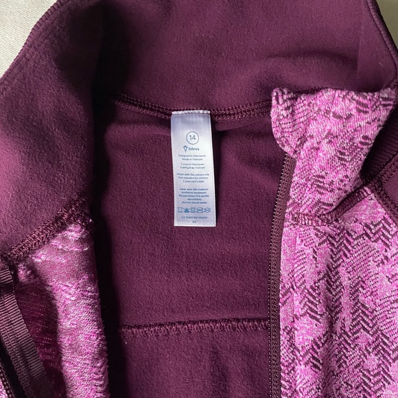Ivivva Girls Zip-Up Jacket Like NEW Size 14 Deep Pink/Purple - Picture 3 of 6